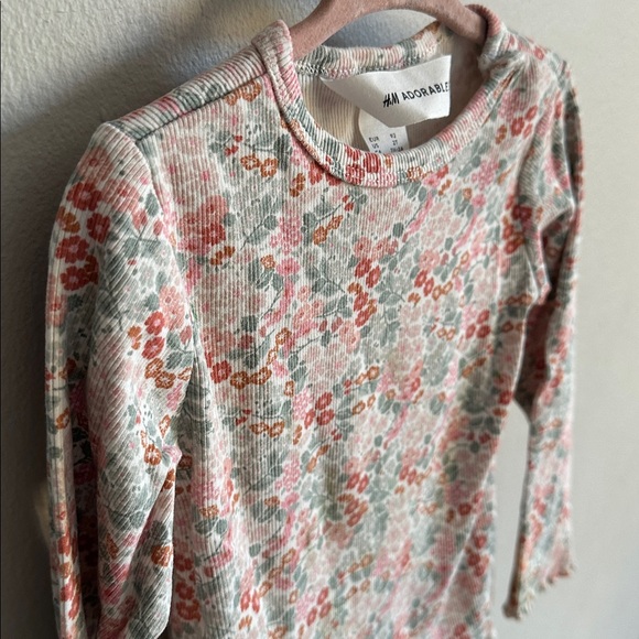 H&M Ribbed Top - Picture 2 of 4